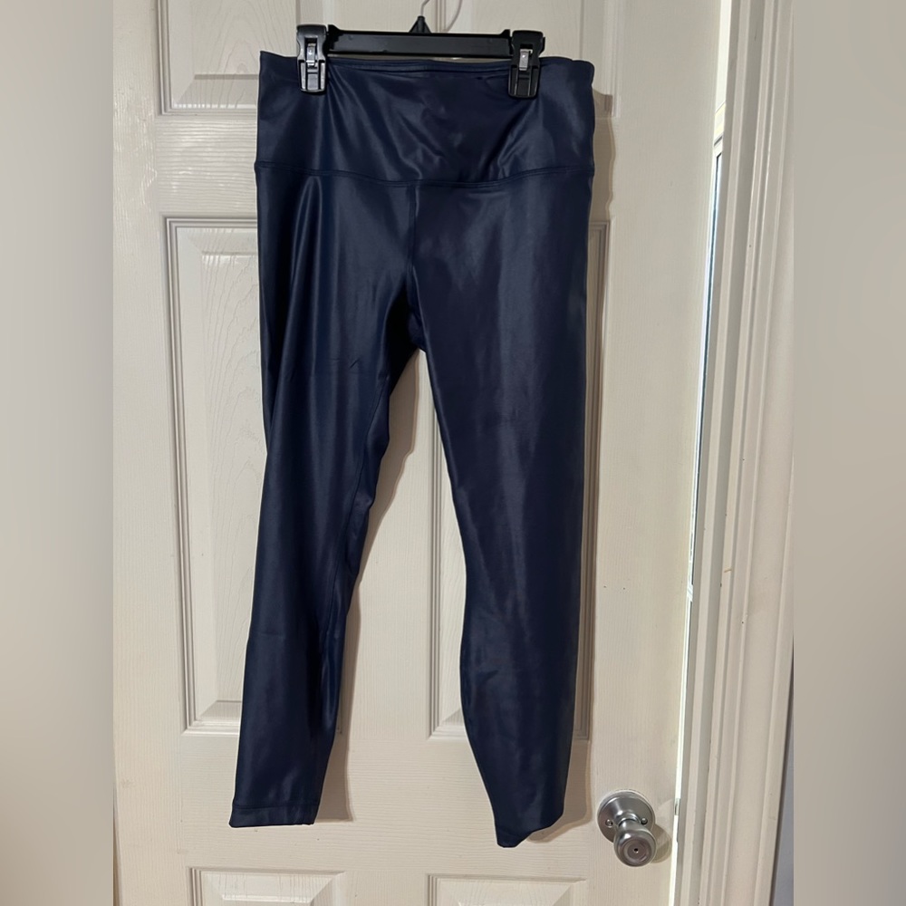 BNWOT Blue Reflex Leggings size M